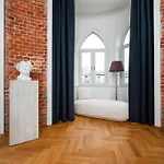 Brick & Art By Bookinghost *