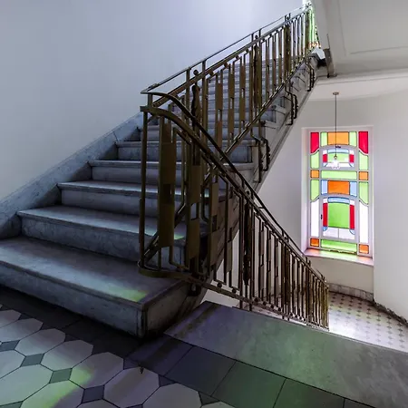 Lägenhet Brick & Art By Bookinghost *