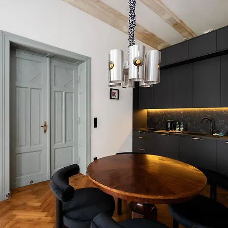 Brick & Art By Bookinghost * Łódź