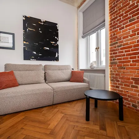 Brick & Art By Bookinghost *