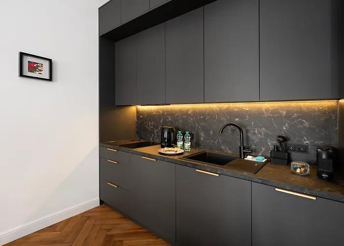 Brick & Art By Bookinghost *