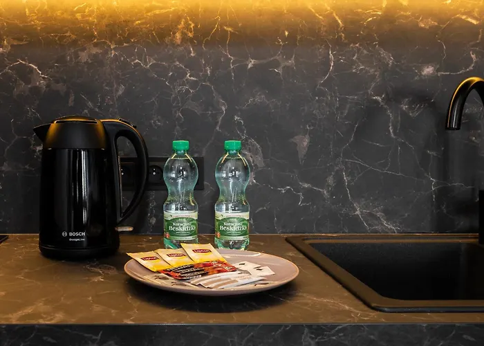 Brick & Art By Bookinghost