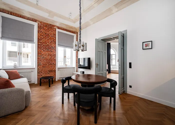 Brick & Art By Bookinghost